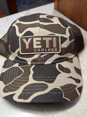 Yeti Brown / Tan Camo Hat * Cap
